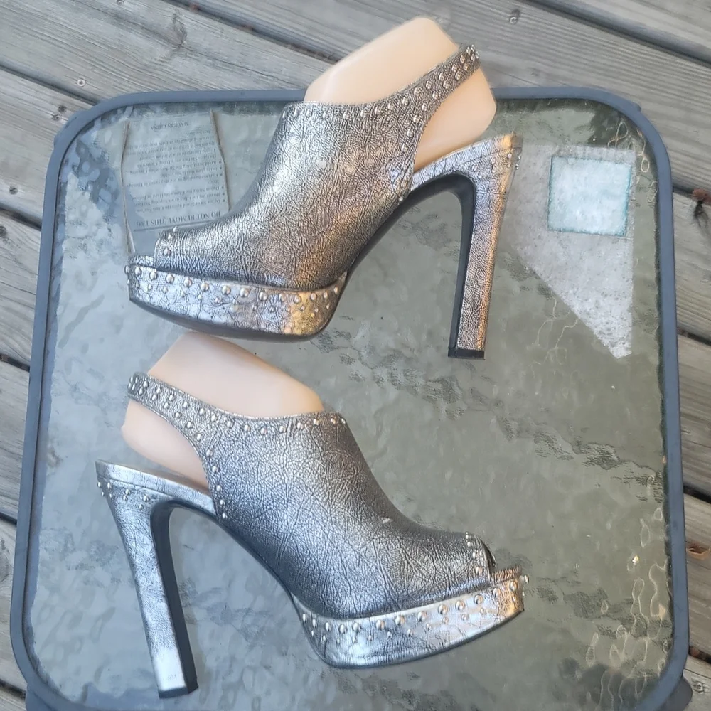 BCBGENERATION GRAY STUDED HEELS